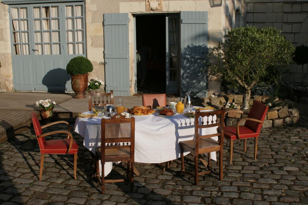 Les Douves Bed & Breakfast Onzain