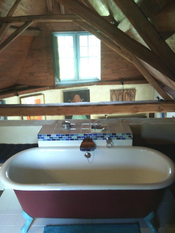 Les Douves Bed & Breakfast