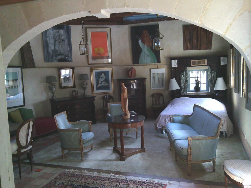 Les Douves Bed & Breakfast